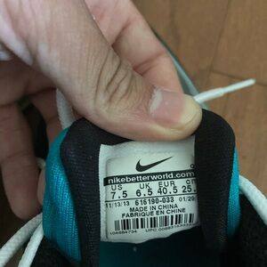 Nike Black and Teal Athletic Shoes